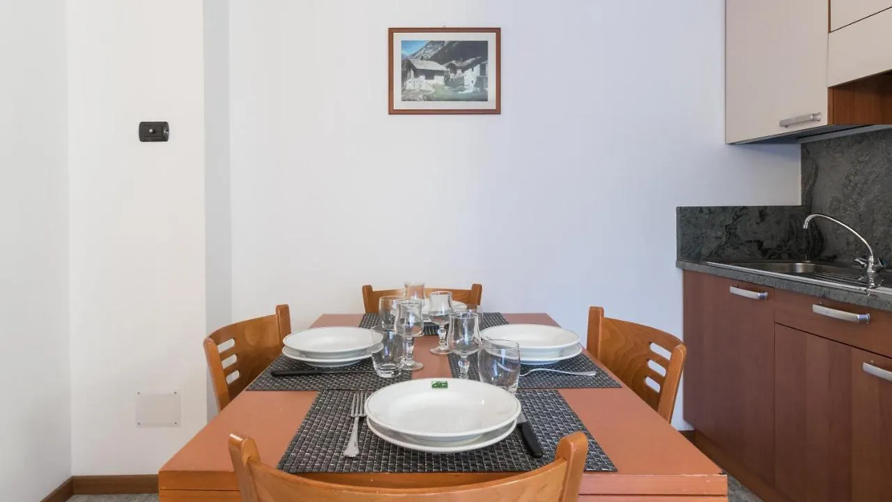 Residence Pizzo Scalino Chiesa in Valmalenco Hotel