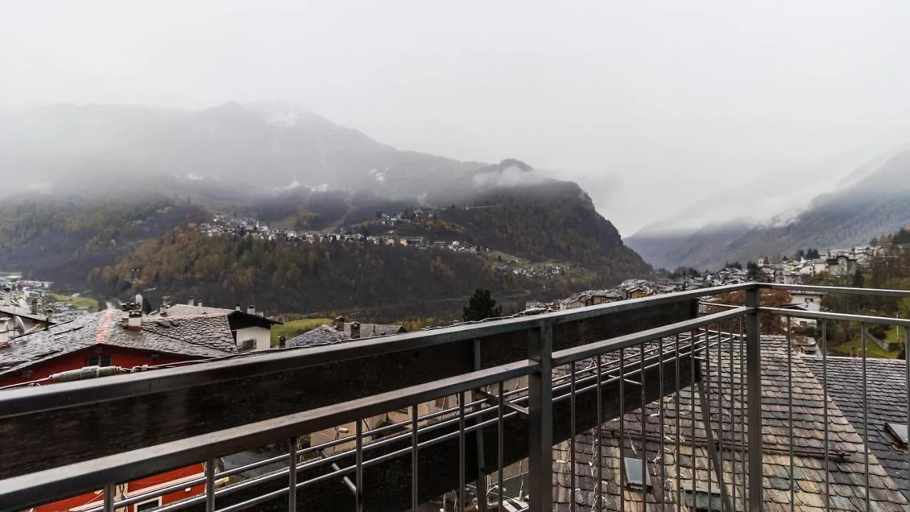 Residence Pizzo Scalino Chiesa in Valmalenco