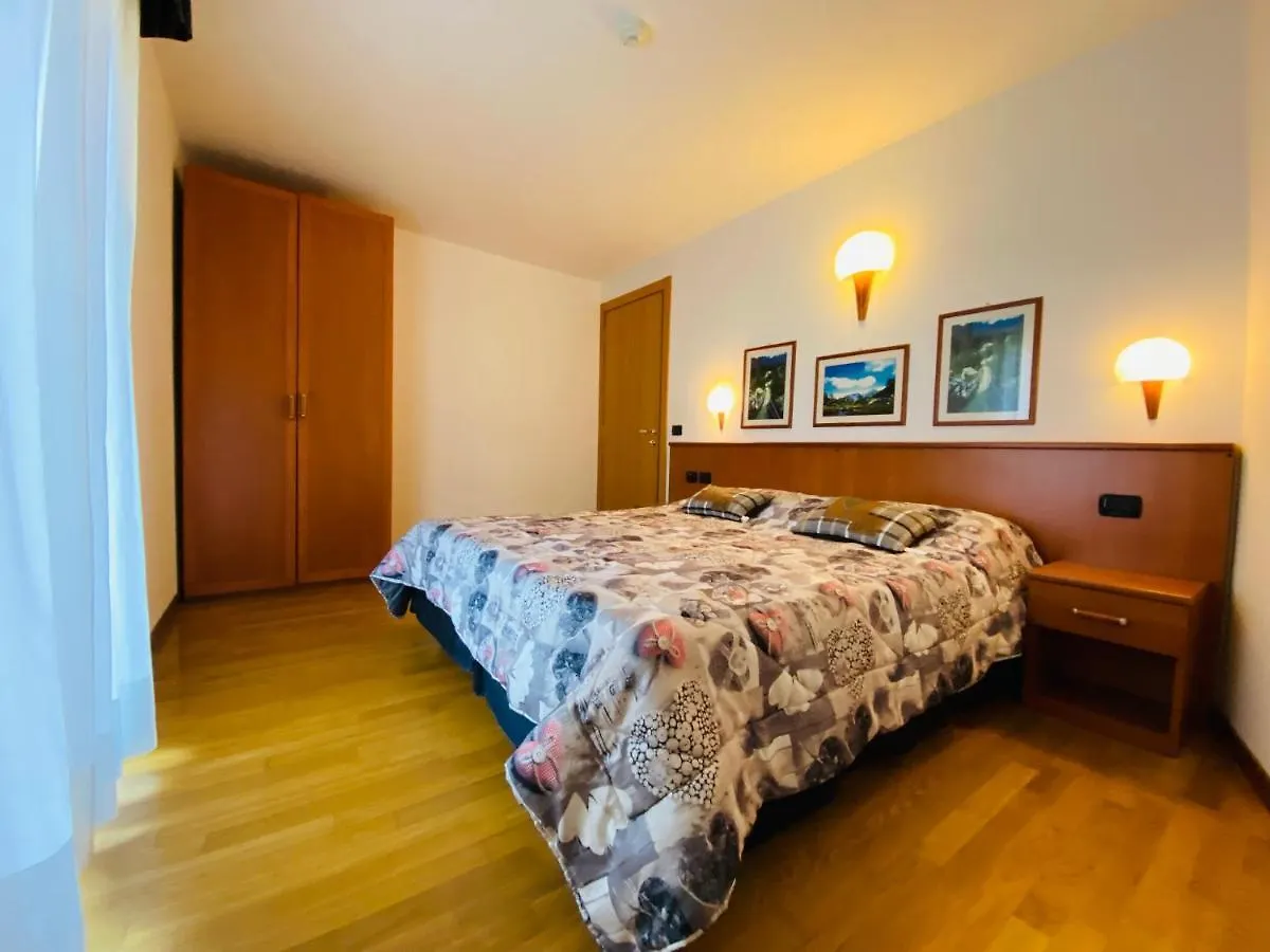 Residence Pizzo Scalino Chiesa in Valmalenco Hotel