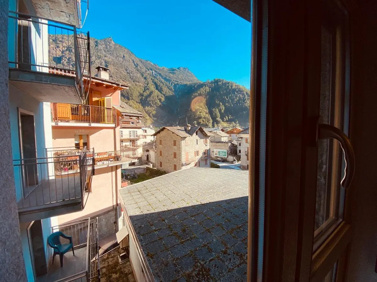 Hotel Pizzo Scalino Chiesa in Valmalenco Italia